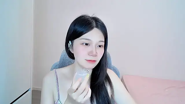 QQ-7890 Chat XXX live