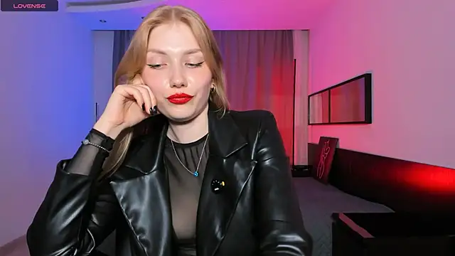 DakotaMabs' Live XXX Chat