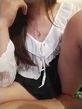-Brooch-'s Live XXX Chat