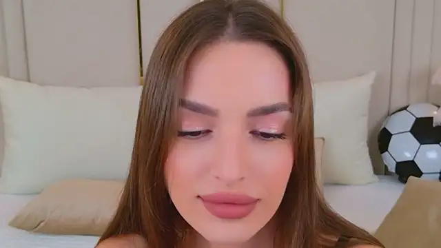 BellaHalles élő XXX-chatje