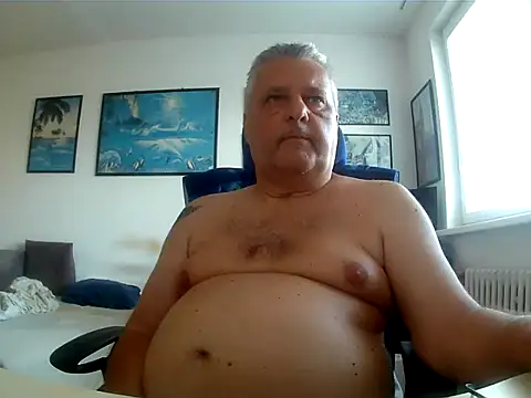 Robert_SK1 Live XXX Chat