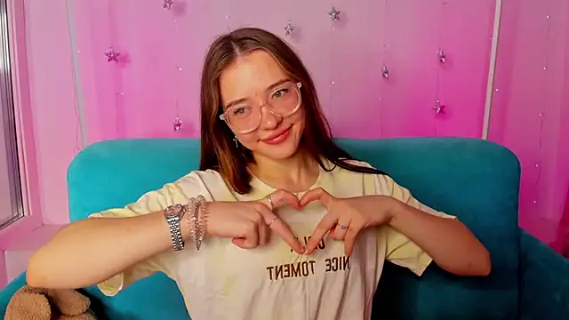 XXX chat uživo modela VasilisaTheWiseX