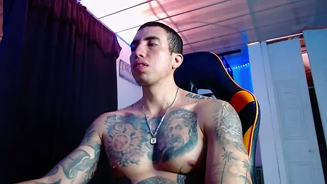 XXX chat uživo modela Adam_Hudsond