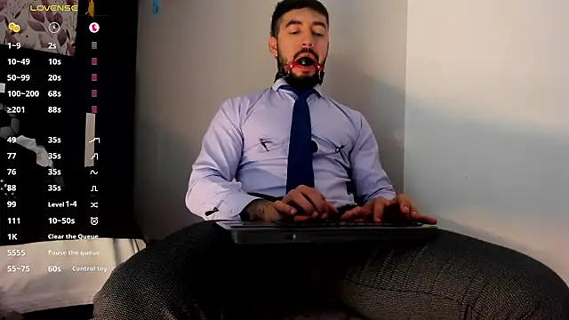 MarkWalker__ élő XXX-chatje