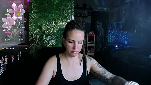 LisaFoxy_y live XXX chat