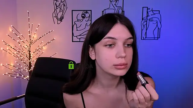 XXX chat uživo modela nekky_mouse