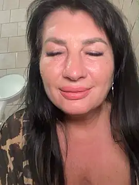 Agata-Anetta Chat XXX in diretta