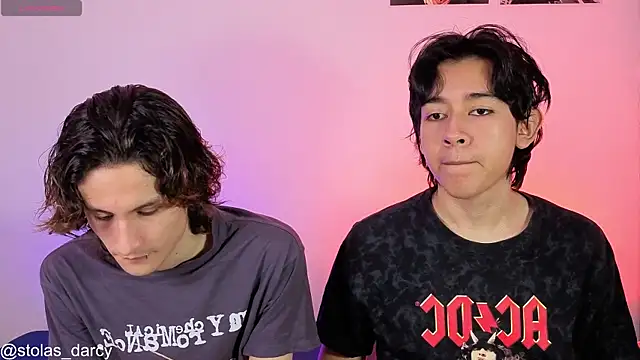 Darcy_and_Stolas Adlı Modelin Web Kamerası Şovu