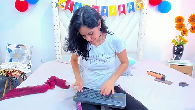Paulynavera's Live XXX Chat
