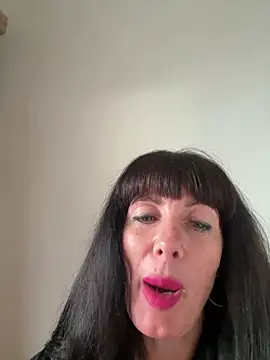 Živý XXX chat LadyLuxLover