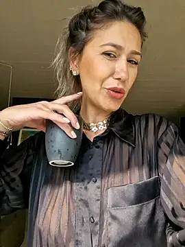 Czat XXX na żywo – CelynaRoss