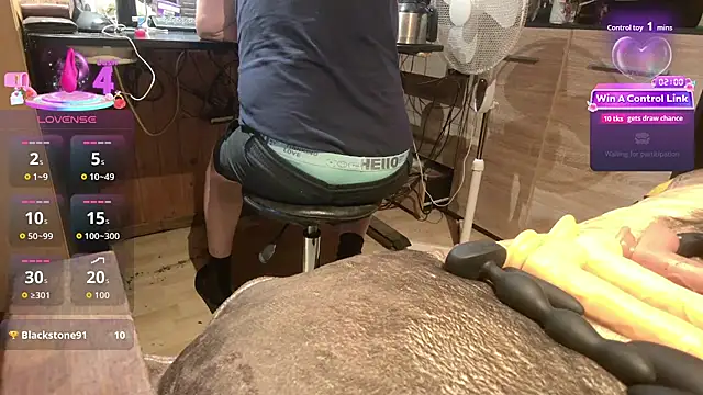 แชท XXX สดของ misteryman1956