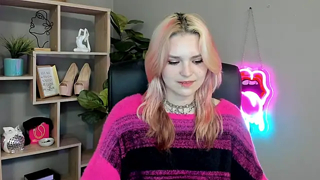 SweetLilyxo Adlı Modelin Canlı XXX Sohbeti