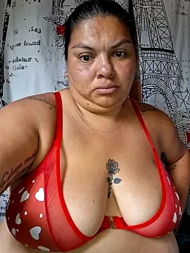 Juli_Powl Live XXX Chat