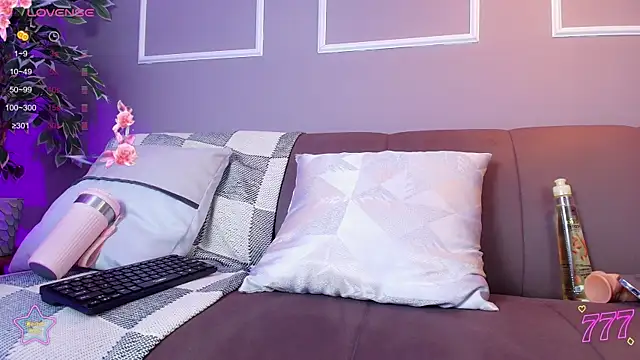 bloom_apple's Live XXX Chat