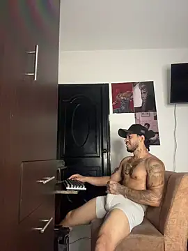 Chatroom XXX en direct de Kenny_romano