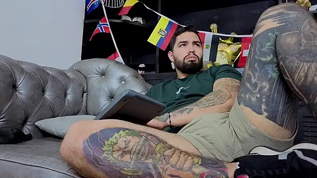 Chatroom XXX en direct de matteosantos