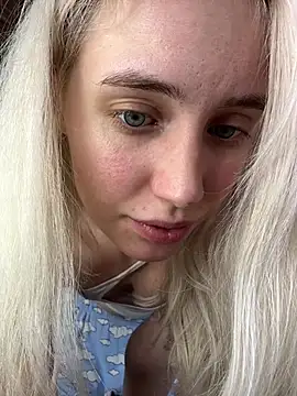 LovelyMiu's Live XXX Chat