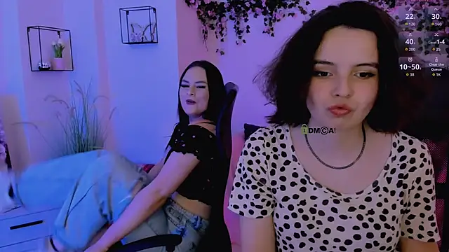 XXX chat uživo modela mia_mooon_