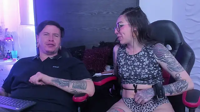 inkedsinners_ élő XXX-chatje
