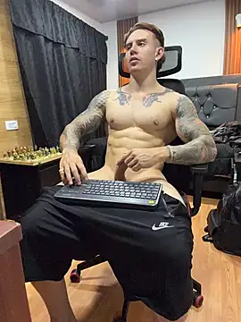 paulthompson_ Chat XXX live
