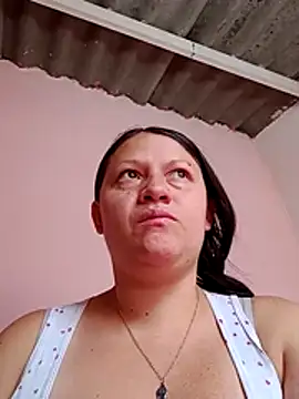 Show de katiia_2 na webcam