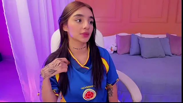 Chat XXX en directo de Abriil_cutee