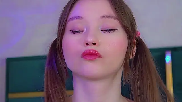 KeiraAsti live XXX chat