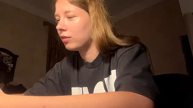 TarenOgilvie Live XXX-chat