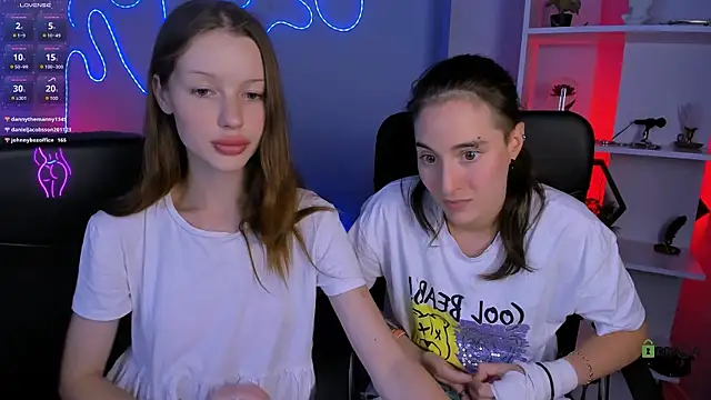 khloebeauty Adlı Modelin Canlı XXX Sohbeti