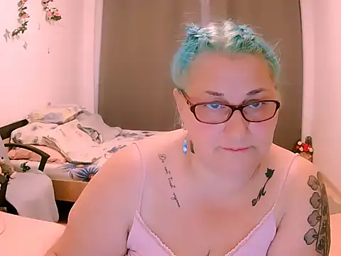 SweetBoobs2 élő XXX-chatje