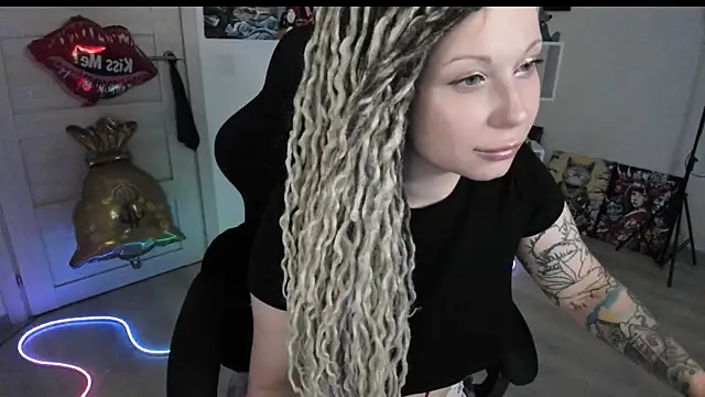 HoneySallyMoore Chat XXX in diretta
