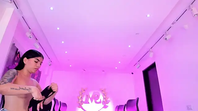 MaiaLopez Adlı Modelin Canlı XXX Sohbeti