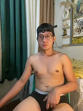 xshyboyx Adlı Modelin Canlı XXX Sohbeti