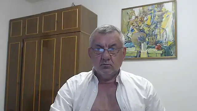 XXX chat uživo modela machomale3