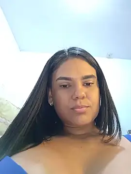 AntonellaShot's Live XXX Chat