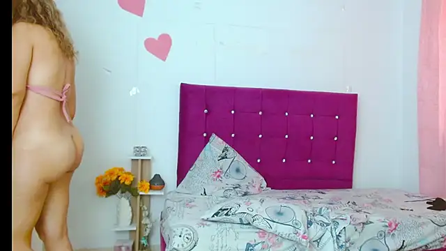Онлайн чат XXX chantalsemenova1