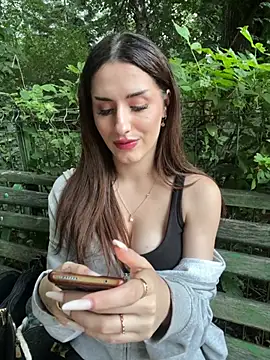 AriaAdda Live XXX-chat
