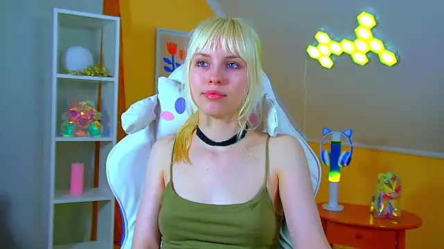 Živý XXX chat HannahHollis