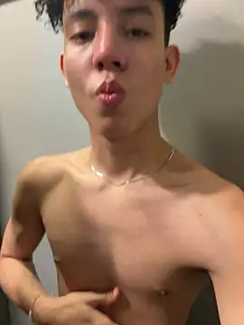 yoursexyjose Chat XXX in diretta