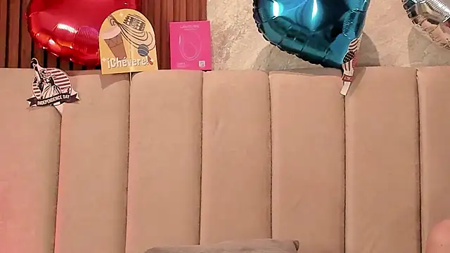 Chat +18 de Megan_Mill ao vivo