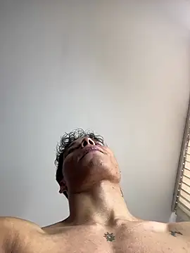 NelModel1 – Naživo XXX chat