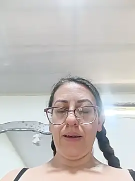 Chat +18 de miss_hanna07 ao vivo