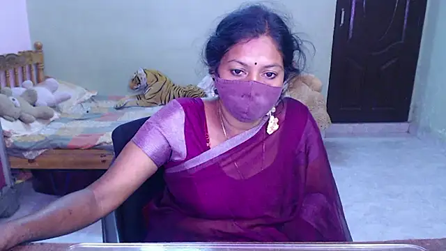 Novapol11's Live XXX Chat