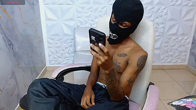Chat XXX ao vivo de ManSant