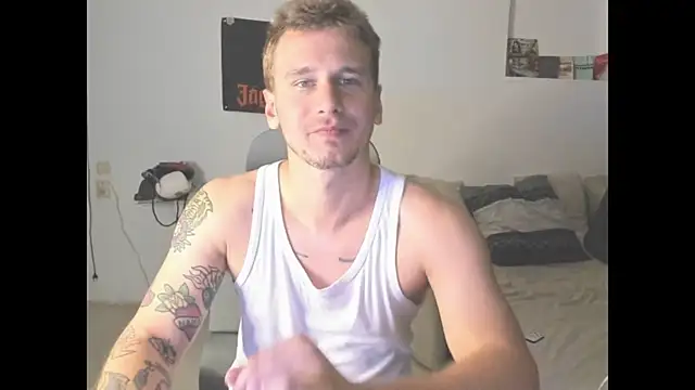 vance_love Show in webcam
