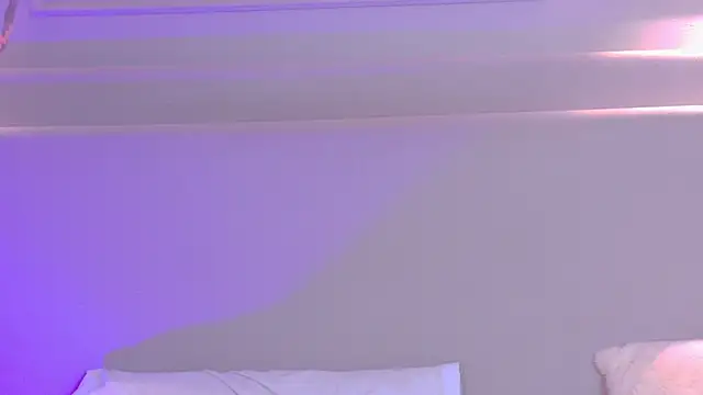 Chat XXX en directo de NaomiKlarc