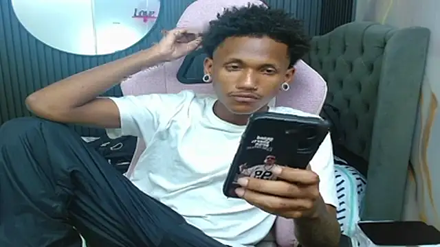 Chat XXX ao vivo de ManSant