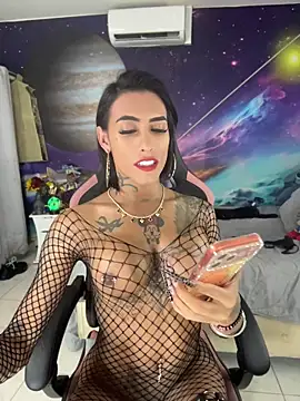 Nella_Dolls: онлайн-секс-чат