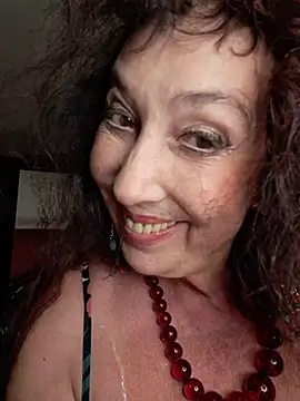 XXX chat uživo modela GypsyEsmeralda